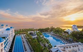 Rubi Platinum Spa Resort & Suites